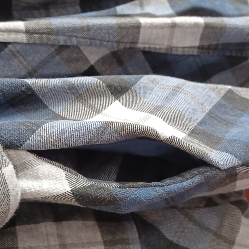 EUC Plaid Flannel Hooded Jacket w/belt - Picture 5 of 11
